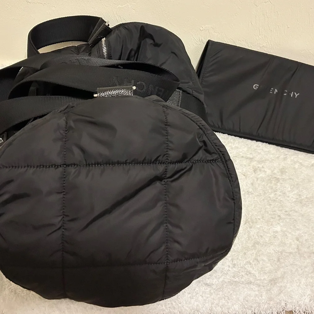 Givenchy Padded Nylon Changing Diaper Bag/Travel Duffel Bag Black & Mat
